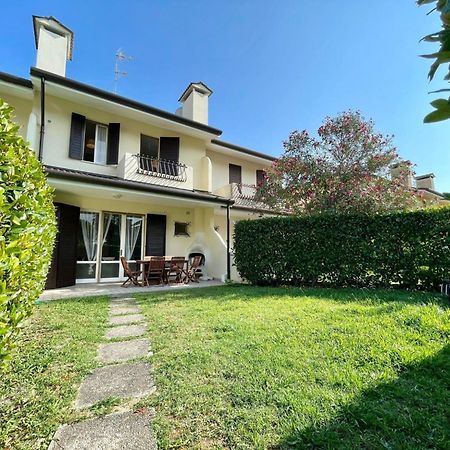 Spacious House For 6 With Pool And Garden Porto Santa Margherita di Caorle Exterior foto