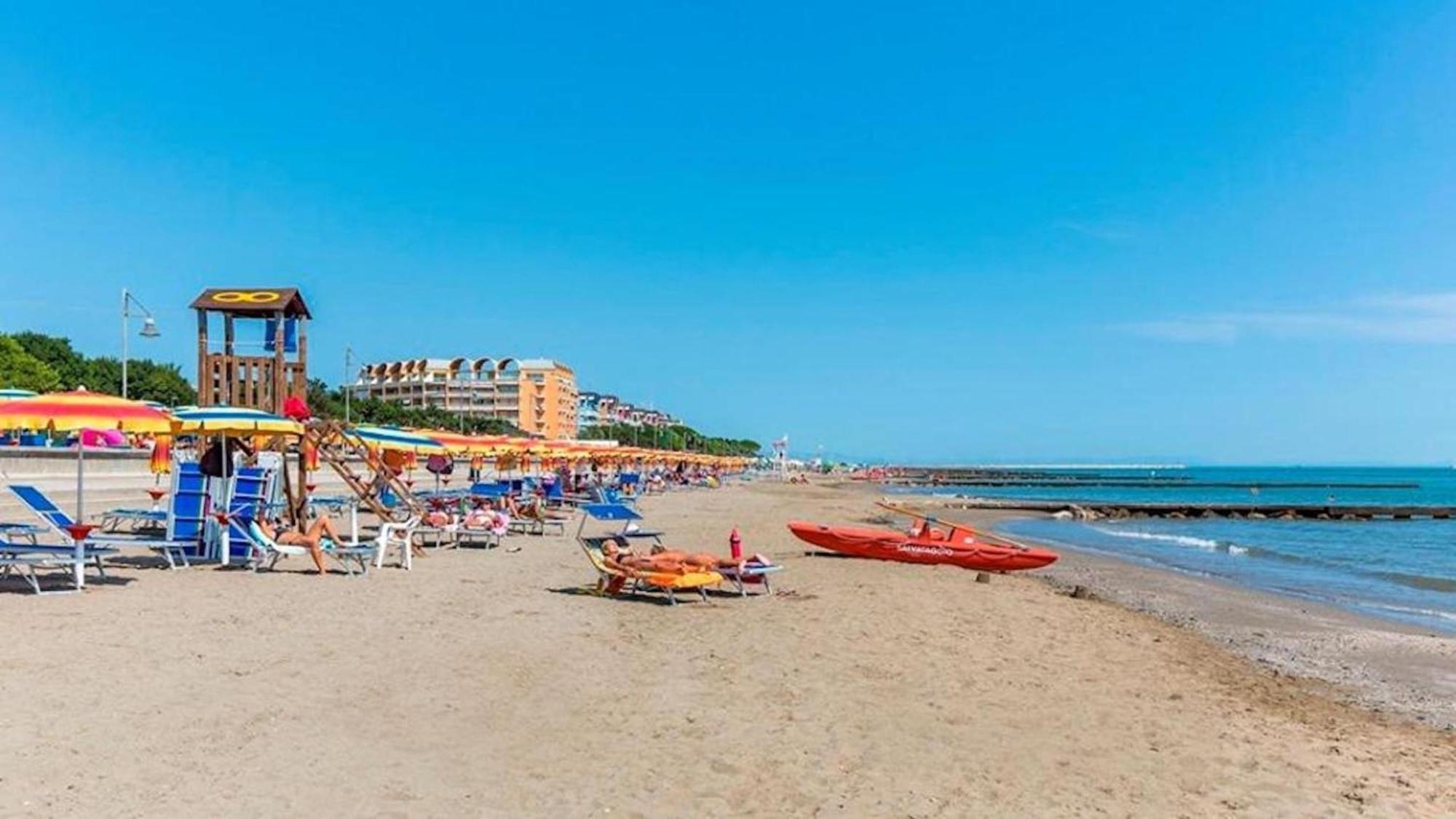 Spacious House For 6 With Pool And Garden Porto Santa Margherita di Caorle Exterior foto