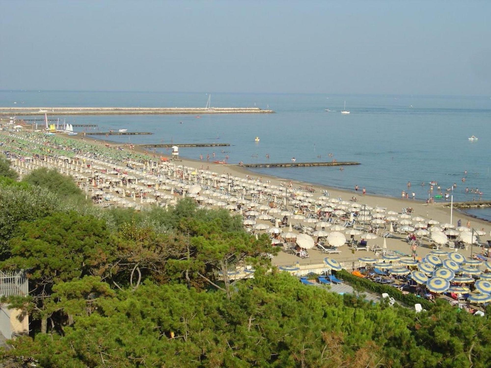 Spacious House For 6 With Pool And Garden Porto Santa Margherita di Caorle Exterior foto